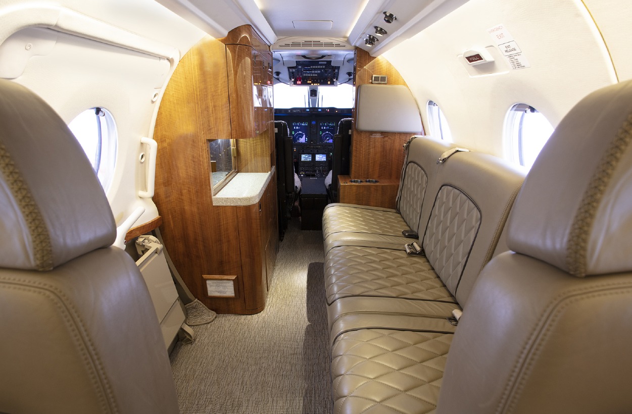 Nextant 400XTi - AREP Aviation Ltd. - 8