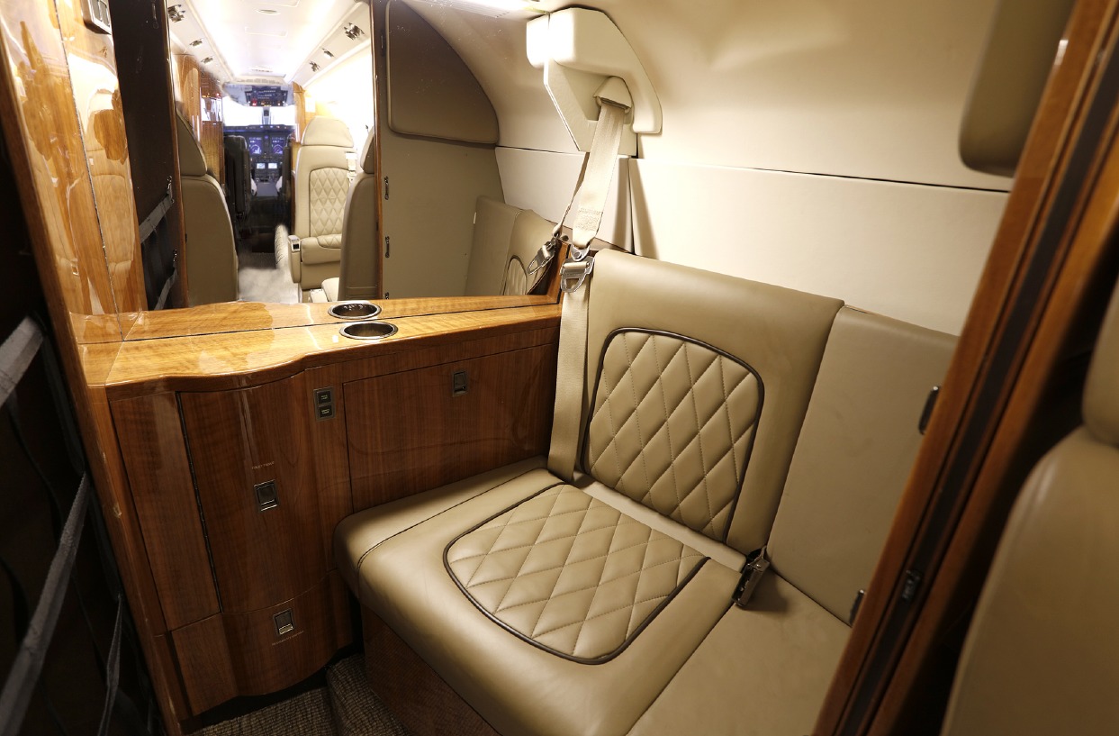 Nextant 400XTi - AREP Aviation Ltd. - 7