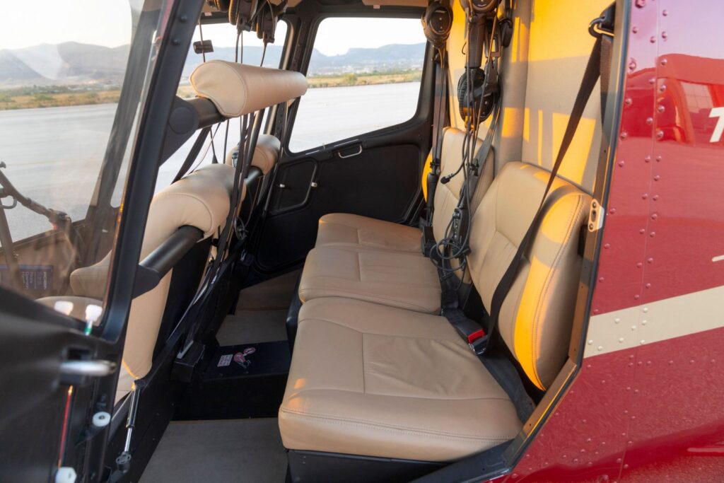 Robinson R-66 - AREP Aviation Ltd. - 9