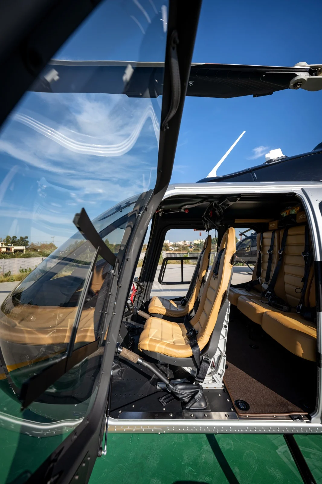 Bell 505 JetRanger X - AREP Aviation Ltd. - 7
