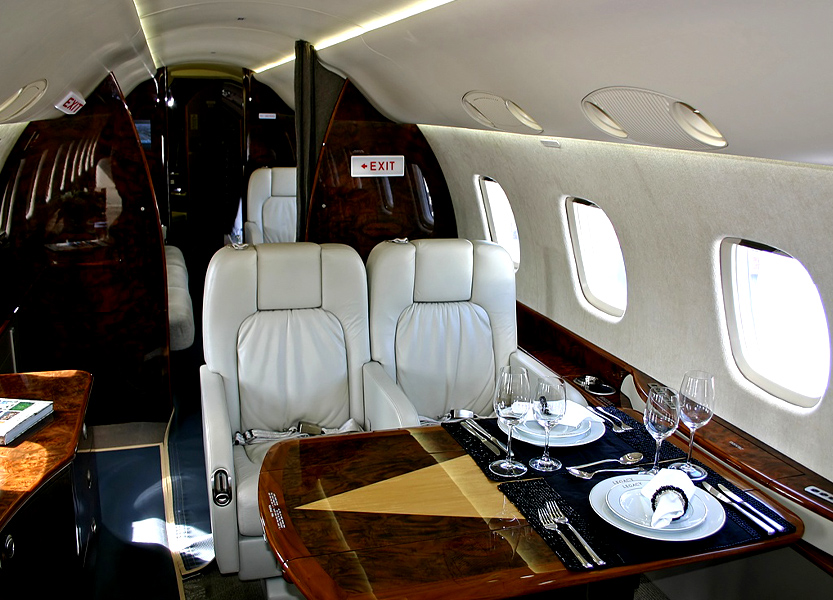 Embraer Legacy 650 - AREP Aviation Ltd. - 6