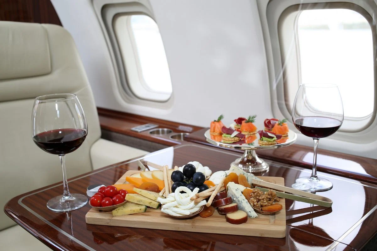 Private Jet On-board Catering - AREP Aviation Ltd. - 9