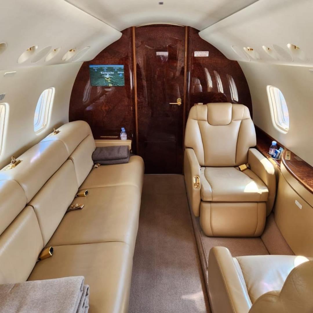 Challenger CL 605 - AREP Aviation Ltd. - 5