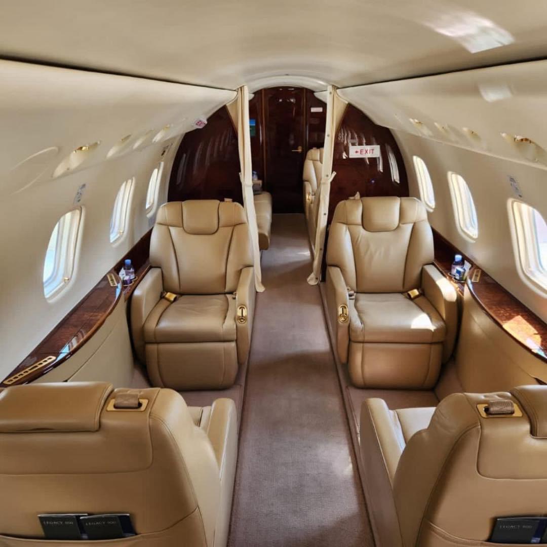 Challenger CL 605 - AREP Aviation Ltd. - 4