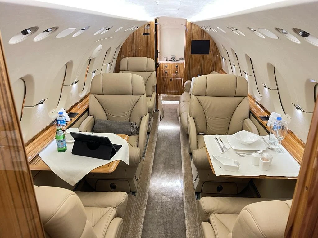 avia-rep-Hawker-850XP (6) Hawker 850XP - AREP Aviation Ltd. - 8
