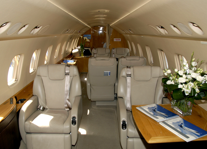 Embraer Legacy 650 - AREP Aviation Ltd. - 4