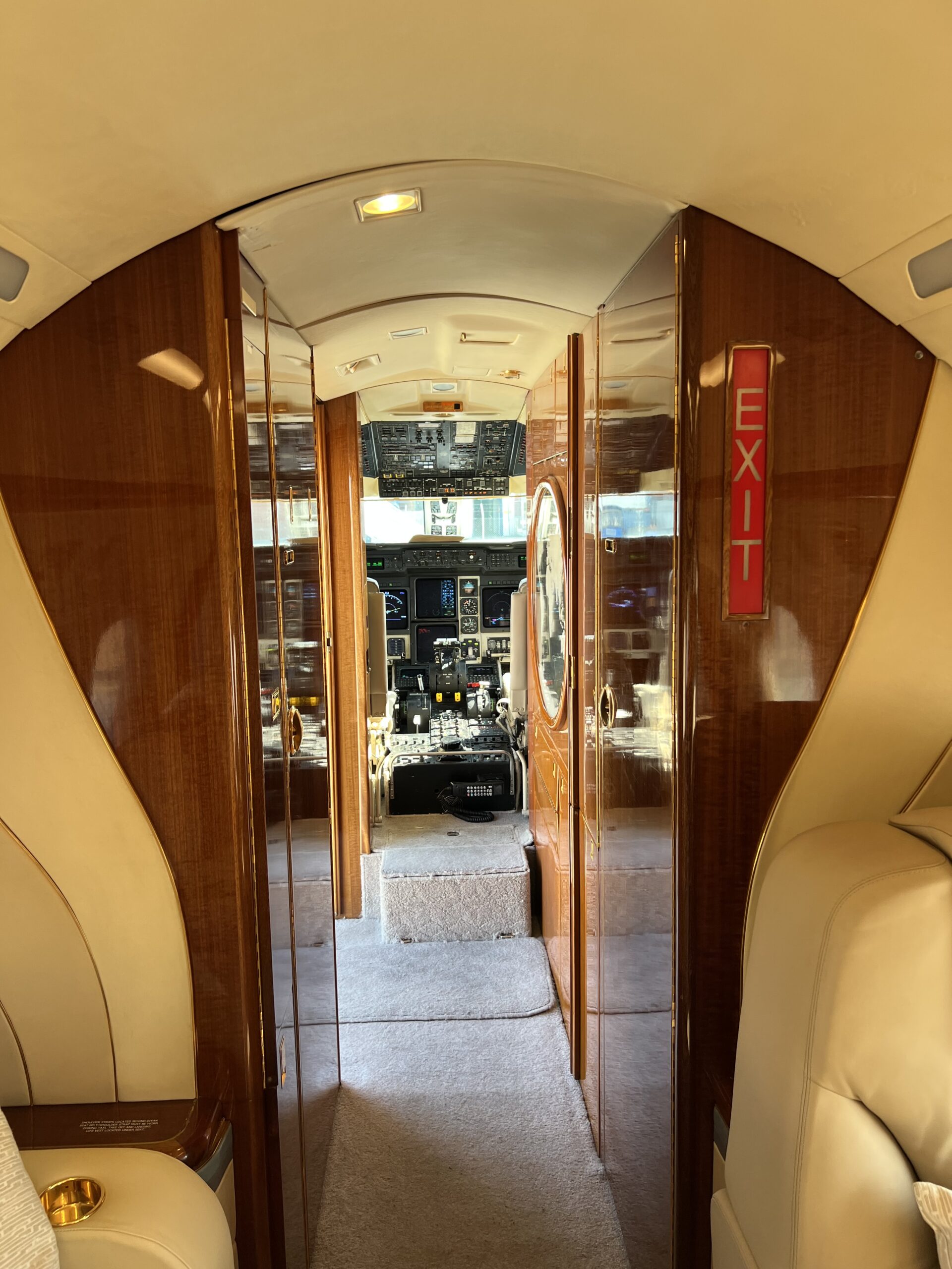 Gulfstream GIV-SP - AREP Aviation Ltd. - 6