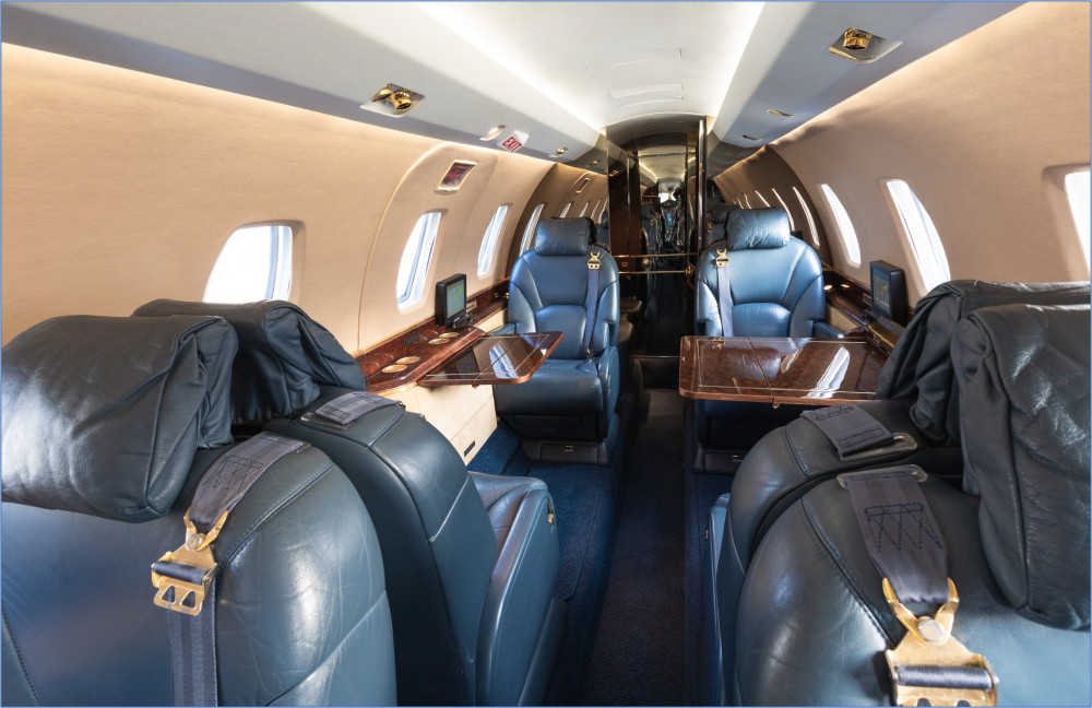 Cessna Citation 750 X - AREP Aviation Ltd. - 4